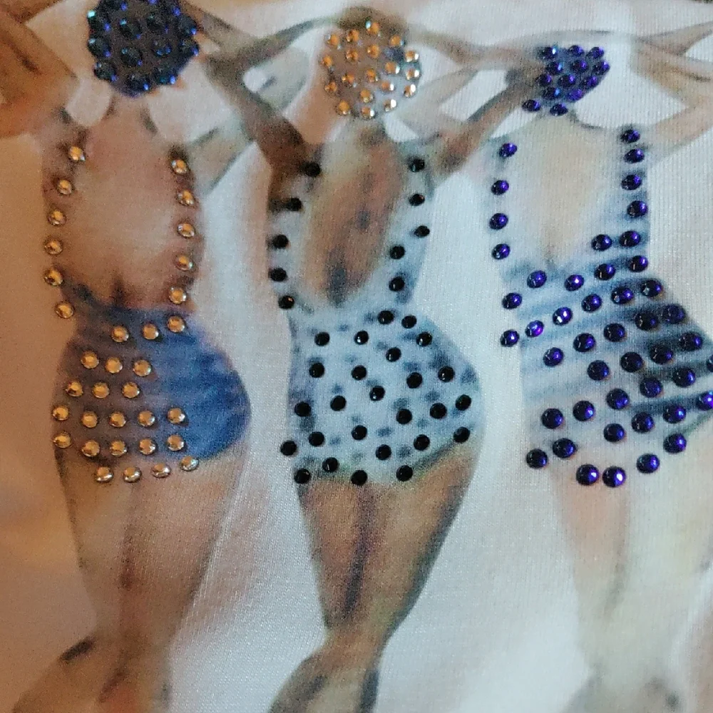 Cyrus White Tee with Blue and Beige Graphic - Picture 9 of 11